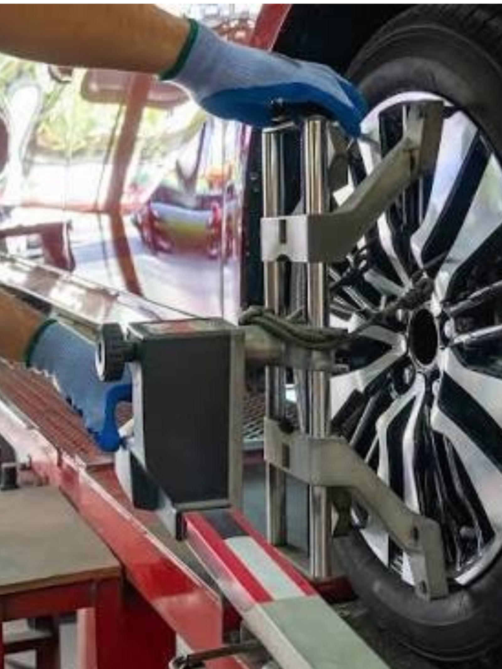 4 wheel alignment