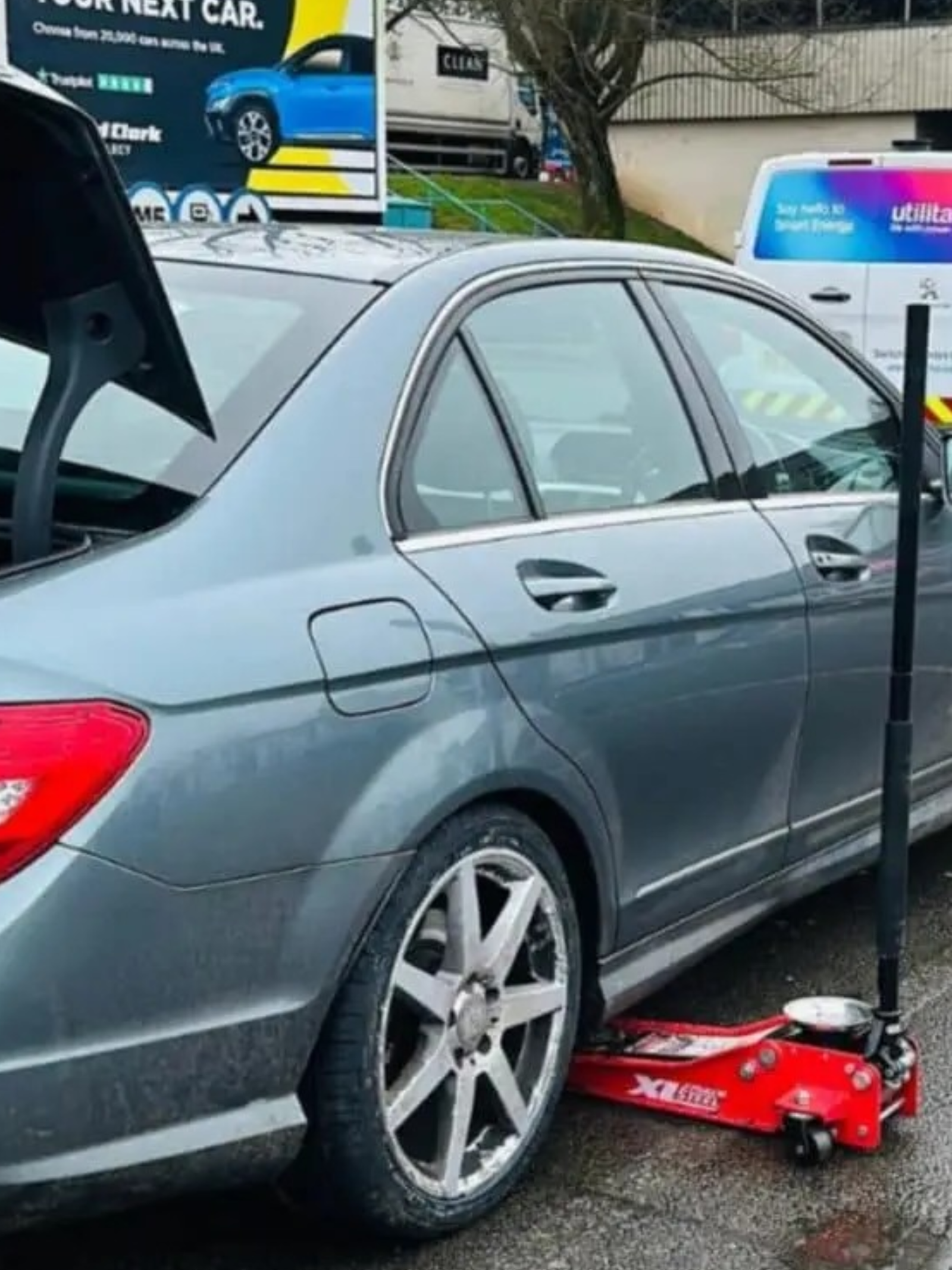 mercedes mobile tyre